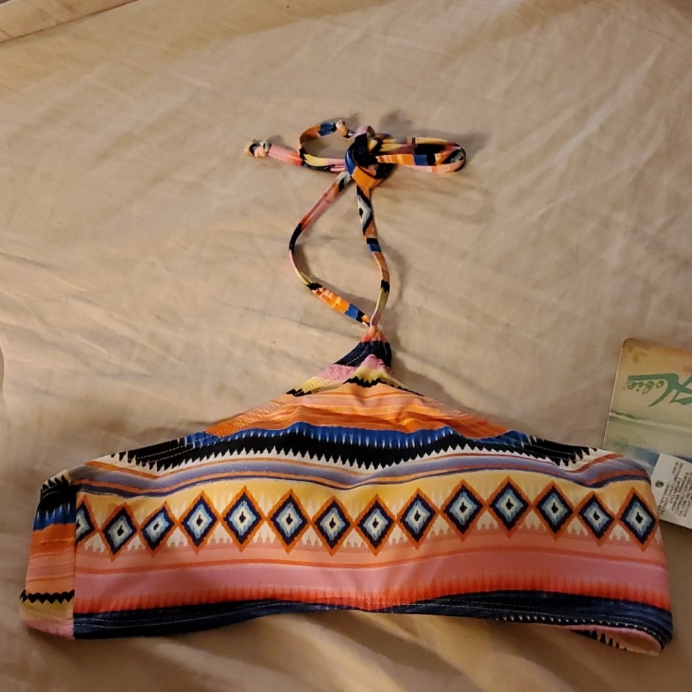 Hobie M halter swim top nwt